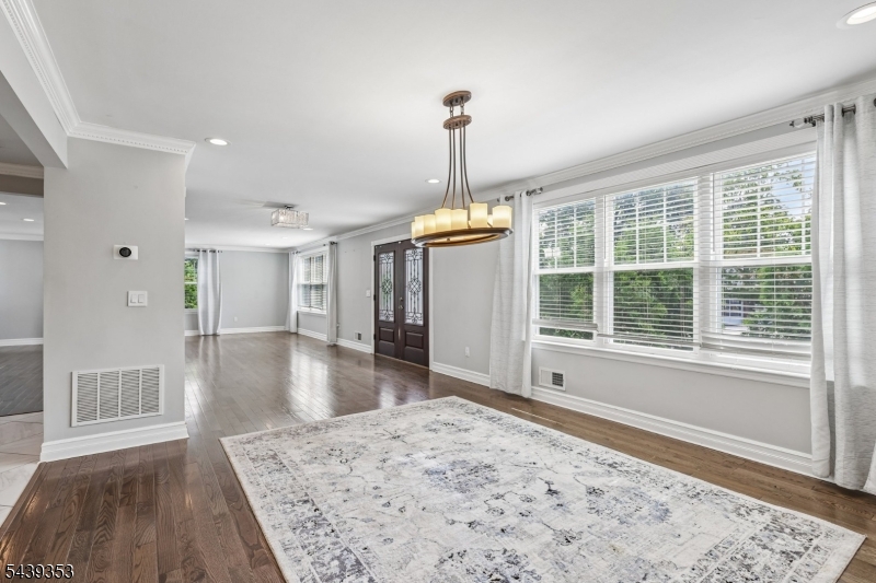 45 Wilmore Road Little Falls, NJ 07424 - Photo 10 of 40