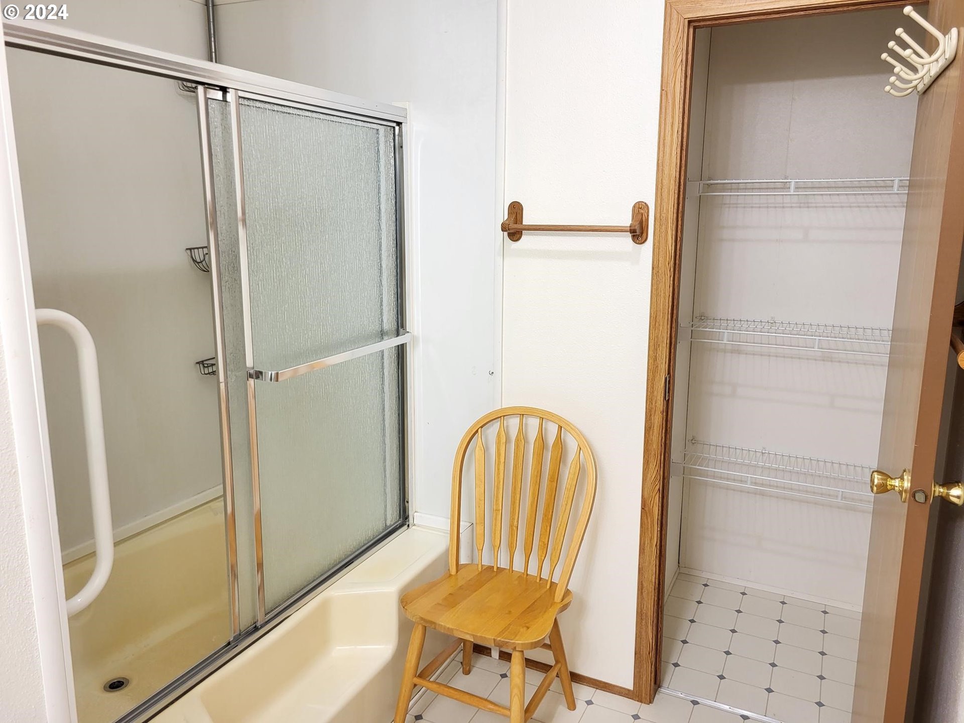 503 Southeast Sheridan Road, Unit 19 Sheridan, OR 97378 - Photo 19 of 30 Gallery Image 19