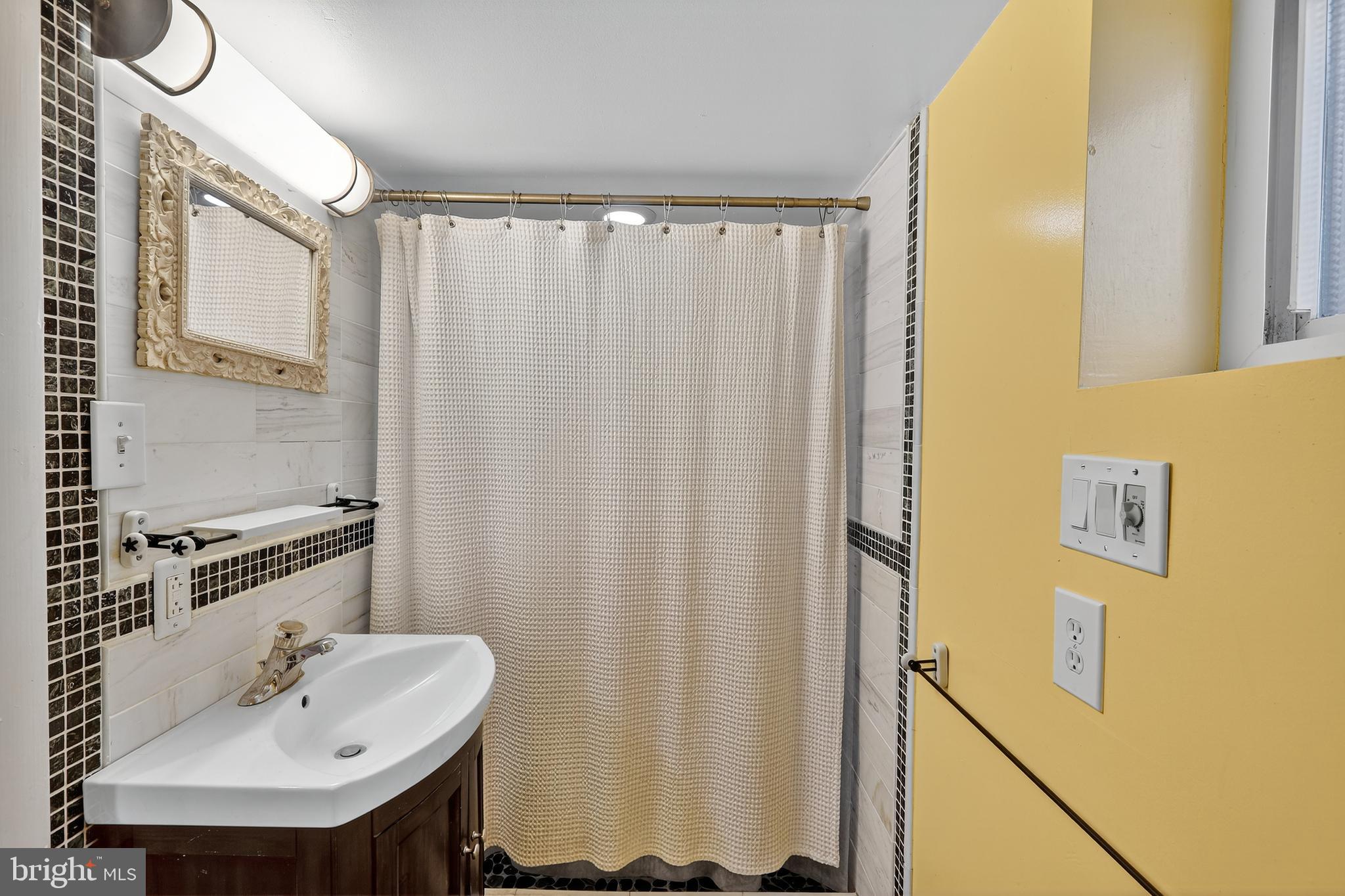 9950 Moss Avenue Silver Spring, MD 20901 - Photo 27 of 31