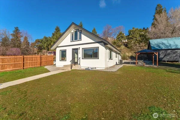 $655,000 | 124 Boetzke Avenue, Manson, WA 98831