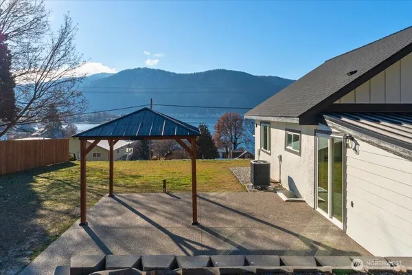 $655,000 | 124 Boetzke Avenue, Manson, WA 98831