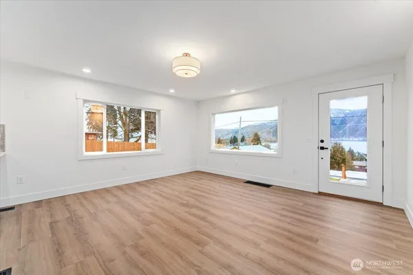 $655,000 | 124 Boetzke Avenue, Manson, WA 98831