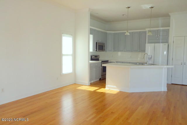 124 Inlet Point Drive Wilmington, NC 28409 - Photo 21 of 65 20