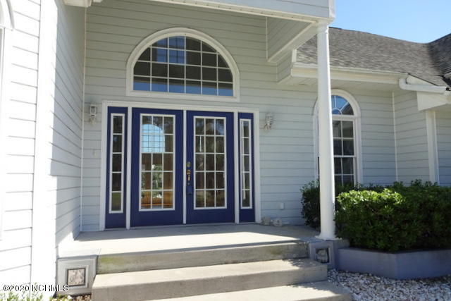 124 Inlet Point Drive Wilmington, NC 28409 - Photo 5 of 65 5