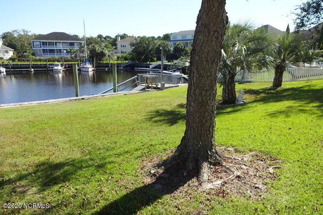 124 Inlet Point Drive Wilmington, NC 28409 - Photo 54 of 65 57