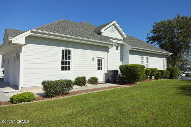 124 Inlet Point Drive Wilmington, NC 28409 - Photo 61 of 65 64