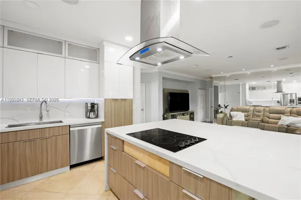 $6,400 | 11243 Northwest 58th Terrace, Unit 1, Doral, FL 33178