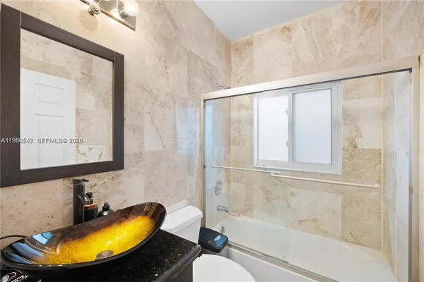 $6,400 | 11243 Northwest 58th Terrace, Unit 1, Doral, FL 33178