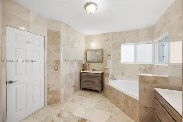 $6,400 | 11243 Northwest 58th Terrace, Unit 1, Doral, FL 33178