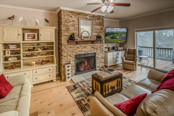 $475,000 | 25 Golfview Lane, Unit 25, Newland, NC 28657