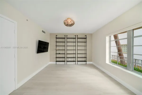 $2,950 | 435 21st Street, Unit 103, Miami Beach, FL 33139