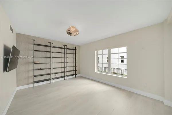 $2,950 | 435 21st Street, Unit 103, Miami Beach, FL 33139