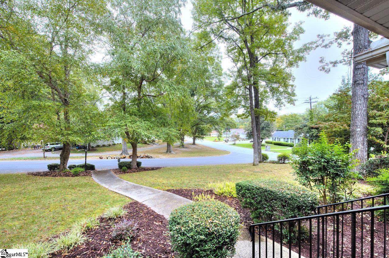 332 Arundel Road Greenville, SC 29615 - Photo 3 of 30