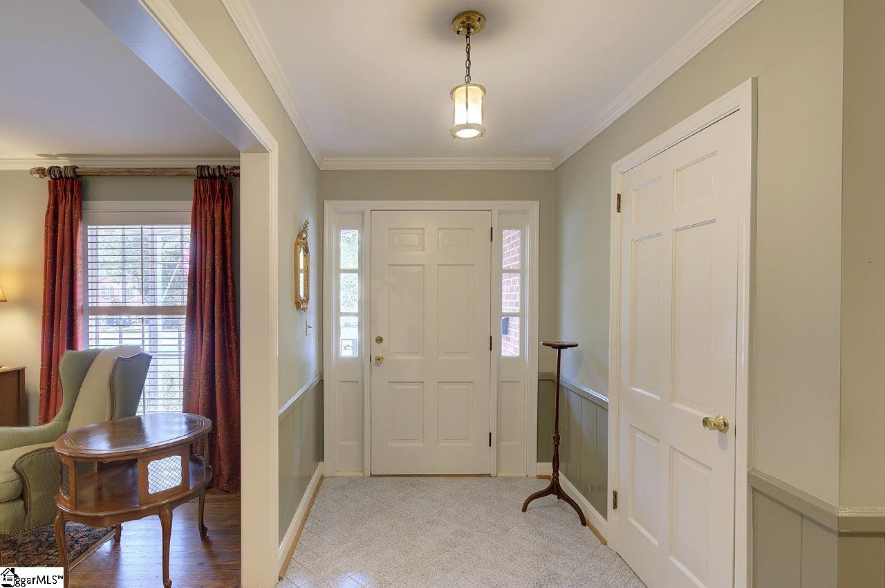 332 Arundel Road Greenville, SC 29615 - Photo 4 of 30