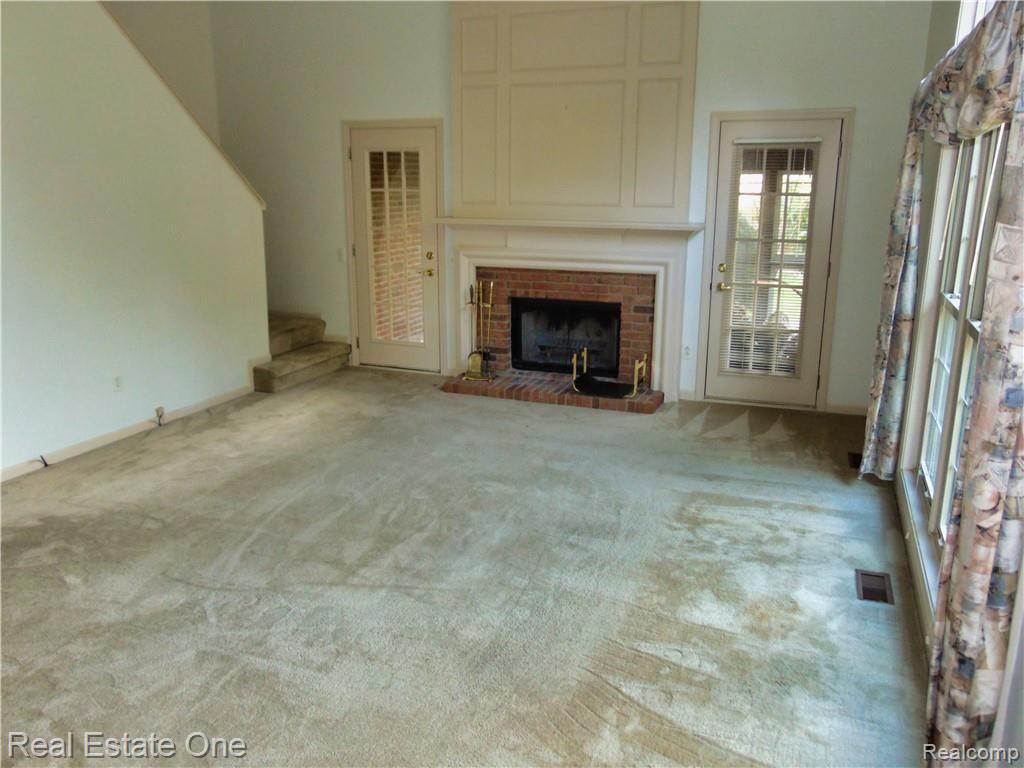 2458 Pleasant View Drive Rochester Hills, MI 48306 - Photo 15 of 68