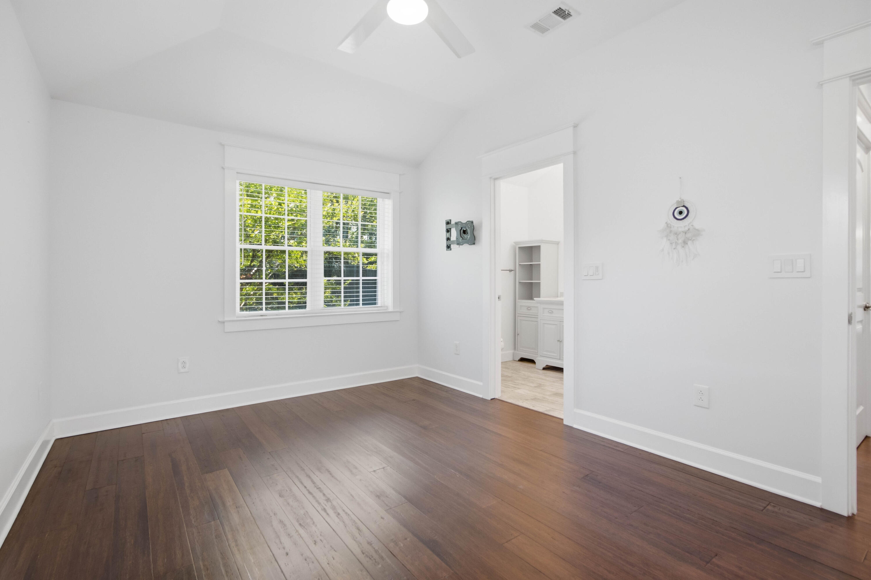 1084 Rosemead Road Mount Pleasant, SC 29464 - Photo 15 of 38