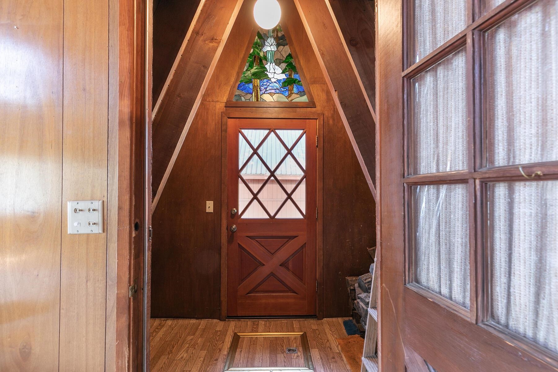 15334 Donner Pass Road Truckee, CA 96161 - Photo 18 of 21 Gallery Image 18
