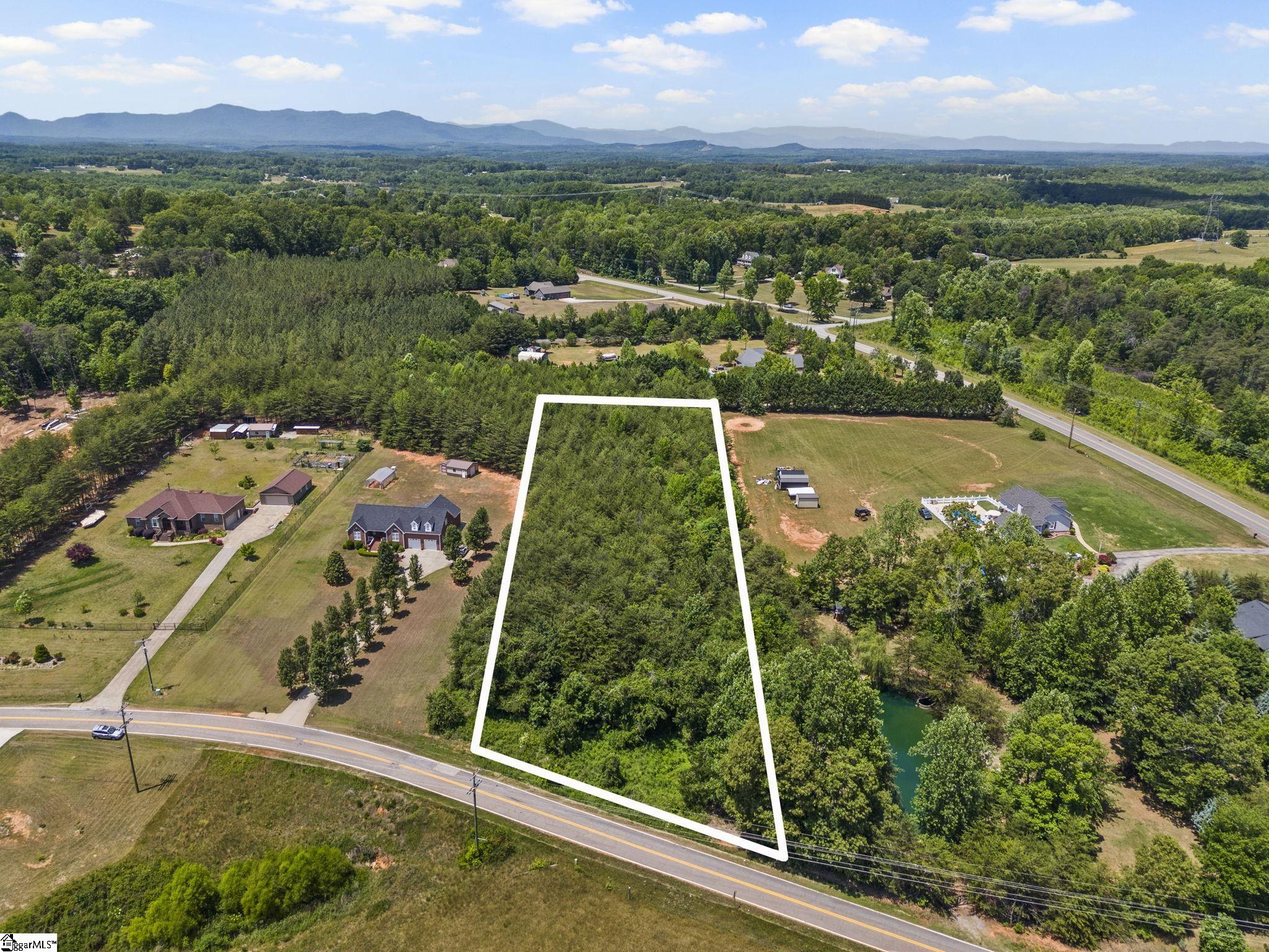 136 Prison Camp Road Campobello, SC 29322 - Photo 1 of 17