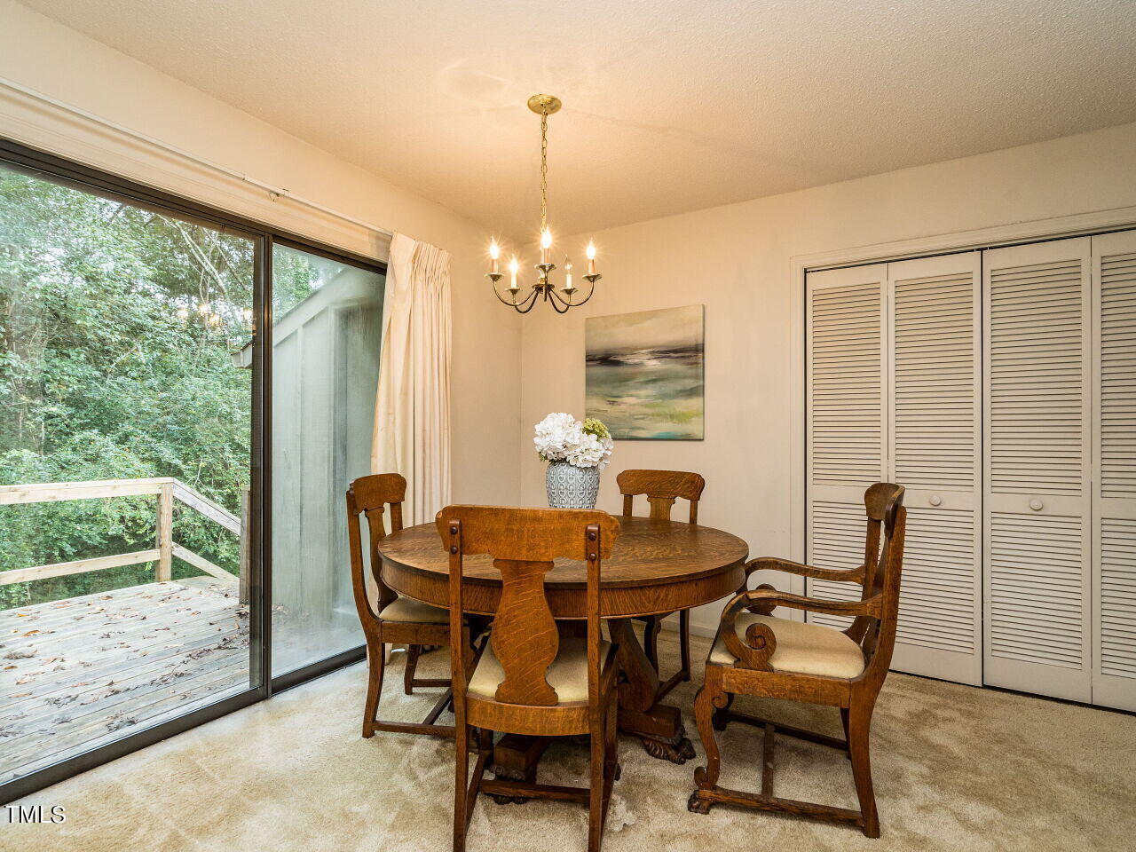 6804 Ray Road Raleigh, NC 27612 - Photo 12 of 24 a dining room with furniture and window