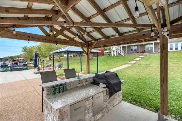 $450,000 | 440 Lakeshore Drive, St. Clair, MO 63077