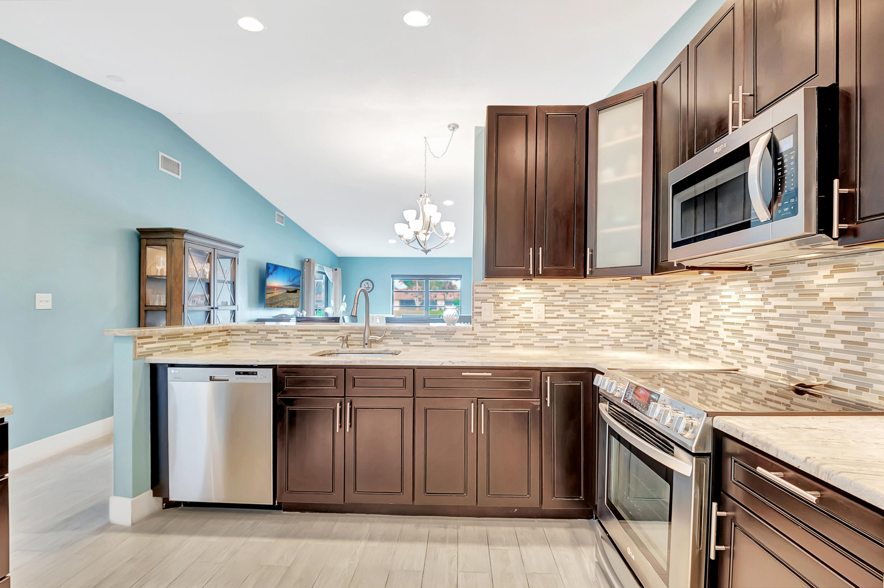 8229 Springview Terrace Boca Raton, FL 33496 - Photo 19 of 43 DSC_8616