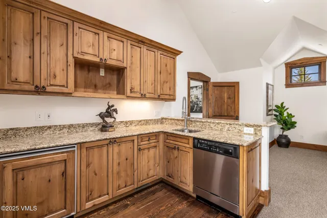 $6,000,000 | 37 Aspen Meadows Road, Edwards, CO 81632