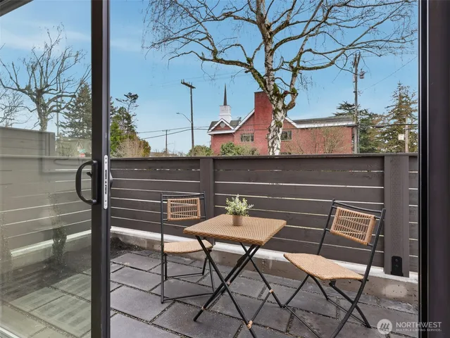 a view of a pathway of a house