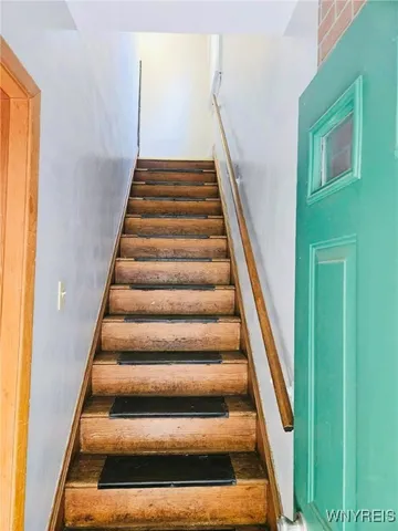 $249,000 | 368 Olmstead Avenue, Lancaster, NY 14043