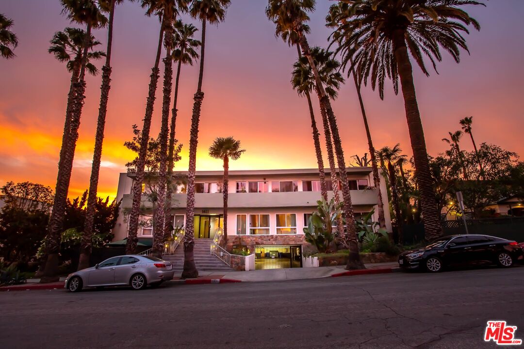 1411 North Hayworth Avenue, Unit 6 West Hollywood, CA 90046 - Photo 1 of 30
