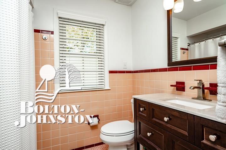 63 Ridge Road Grosse Pointe, MI 48236 - Photo 16 of 50 Hall Bath