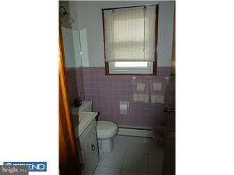 17 Bozarthtown Road Tabernacle, NJ 08088 - Photo 7 of 12 Bathroom