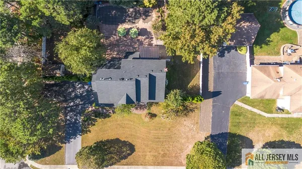 $1,044,000 | 11 Hampton Road, Monroe Township, NJ 08831