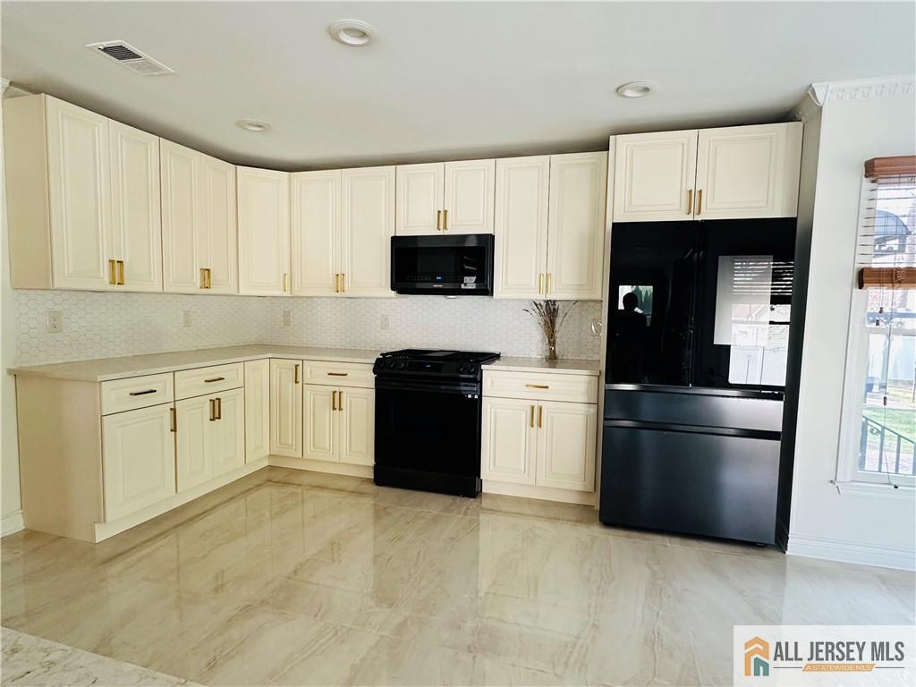 11 Hampton Road Monroe Township, NJ 08831 - Photo 38 of 62