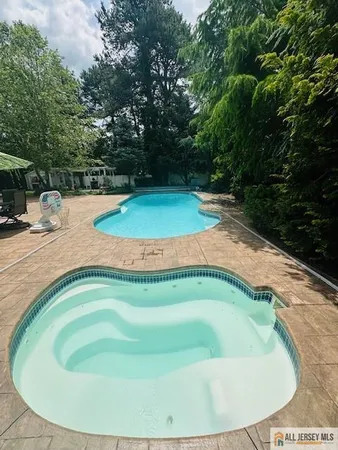 $1,044,000 | 11 Hampton Road, Monroe Township, NJ 08831