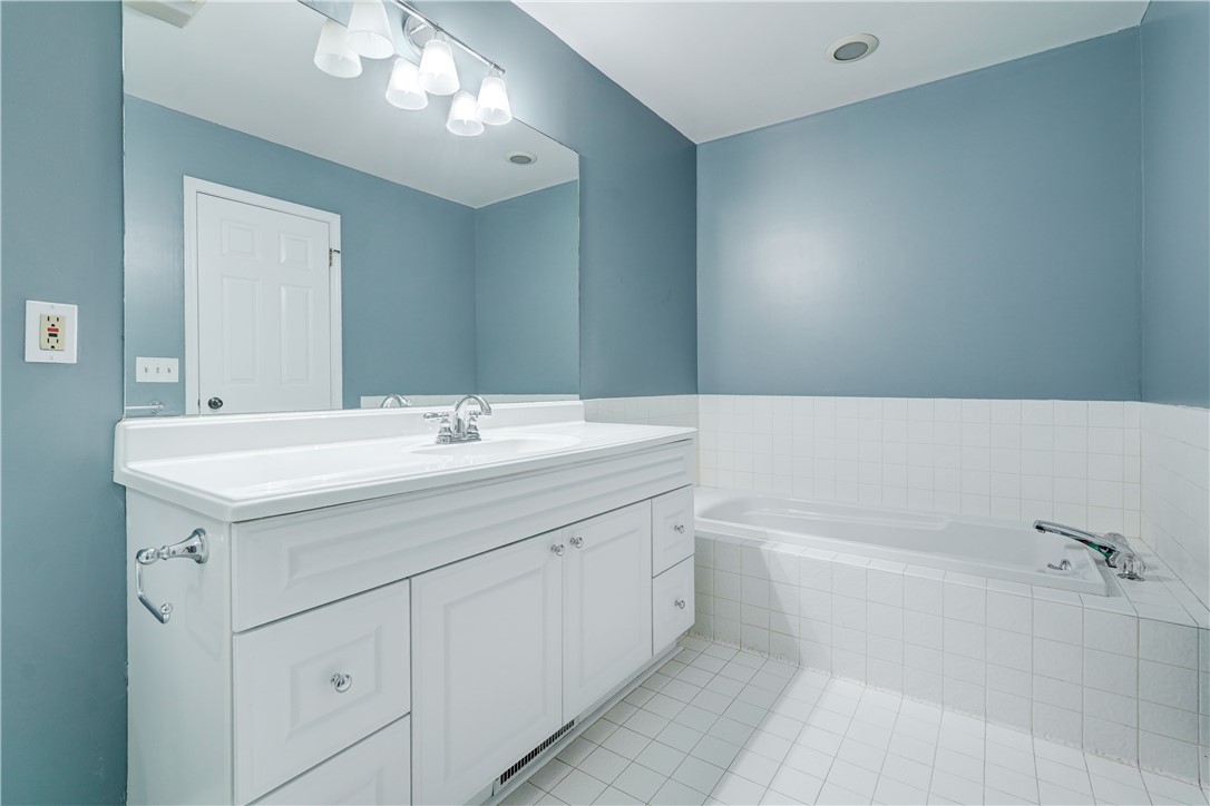18 Le Marc Court Brighton, NY 14618 - Photo 15 of 23 Gallery Image 15