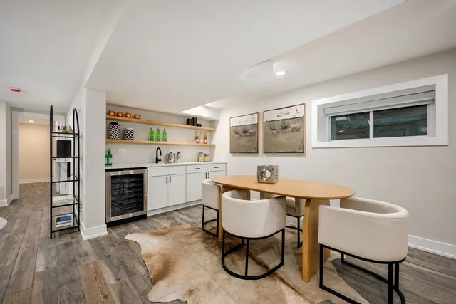 $1,775,000 | 2225 West Carmen Avenue, Chicago, IL 60625