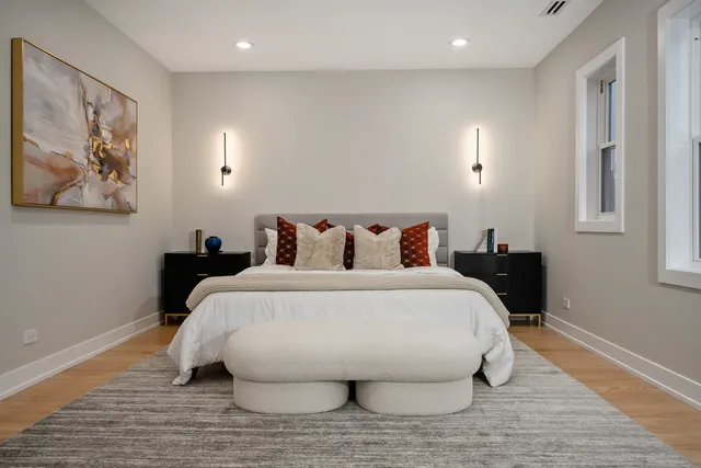 $1,775,000 | 2225 West Carmen Avenue, Chicago, IL 60625