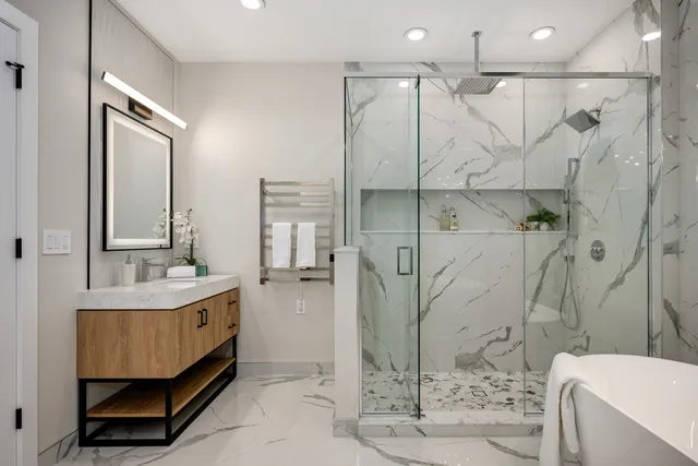 $1,775,000 | 2225 West Carmen Avenue, Chicago, IL 60625