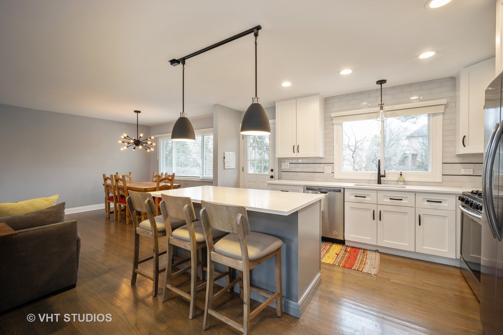 1335 Charing Cross Road Deerfield, IL 60015 - Photo 4 of 13
