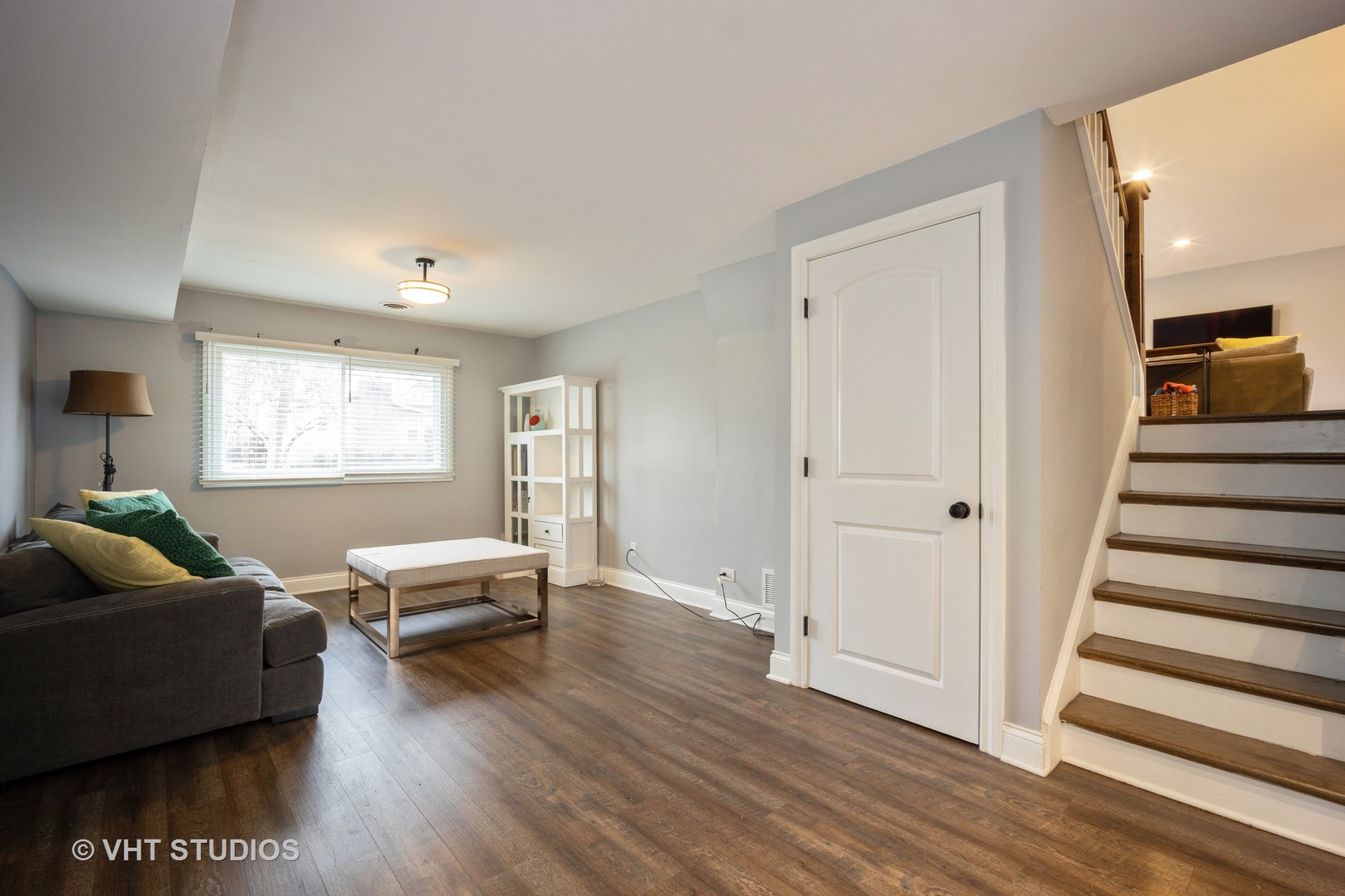 1335 Charing Cross Road Deerfield, IL 60015 - Photo 6 of 13