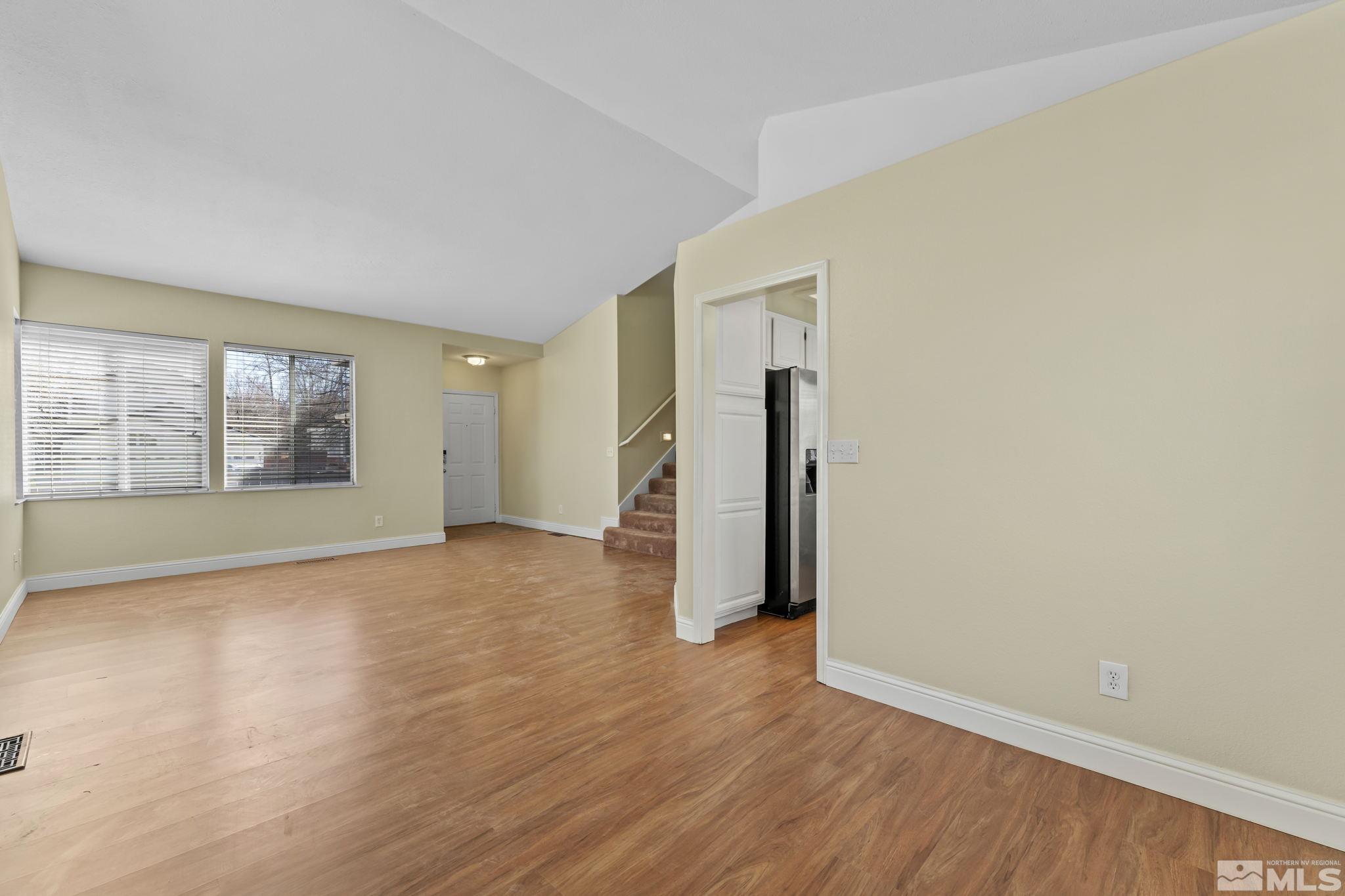 981 Ridgeview Drive Reno, NV 89511 - Photo 7 of 30 Photo 7