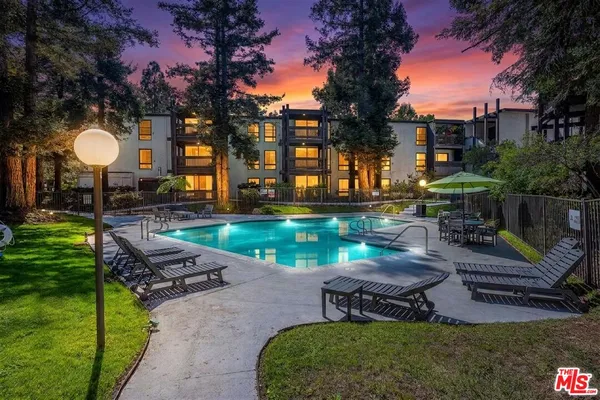 $499,000 | 7740 Redlands Street, Unit G3092, Playa del Rey, CA 90293