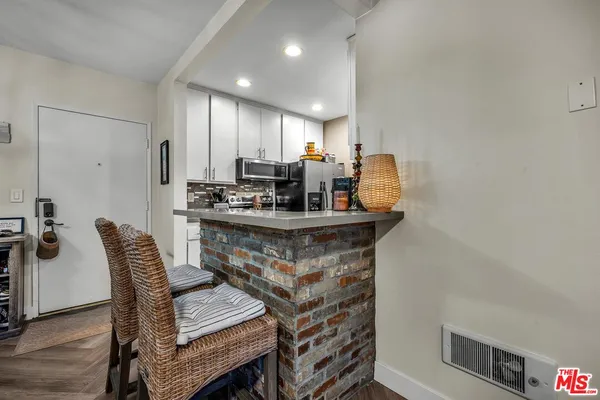 $499,000 | 7740 Redlands Street, Unit G3092, Playa del Rey, CA 90293