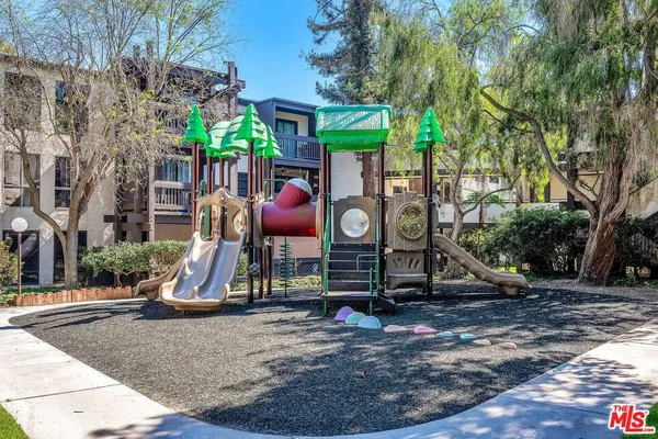 $499,000 | 7740 Redlands Street, Unit G3092, Playa del Rey, CA 90293