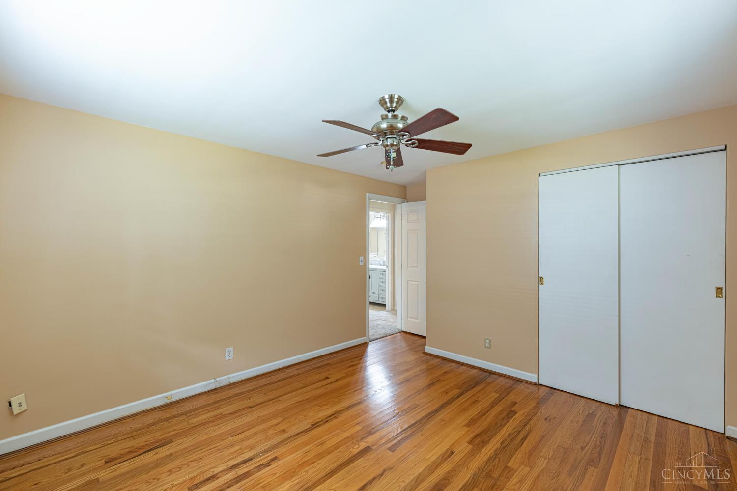 567 Lang Road Cincinnati, OH 45244 - Photo 21 of 35