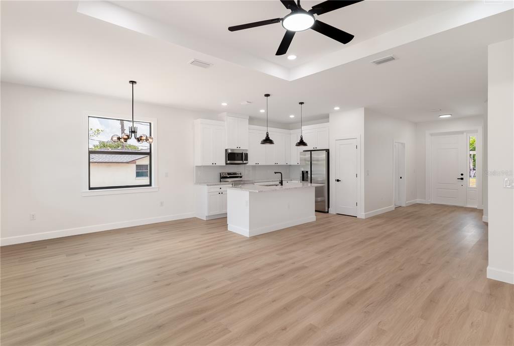 923 Cumberland Road Venice, FL 34293 - Photo 12 of 18