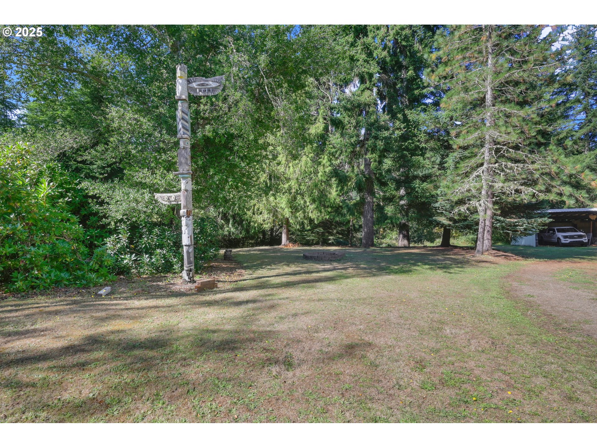 89550 Dick Way Florence, OR 97439 - Photo 35 of 39 a view of a yard