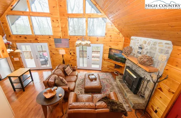 $489,000 | 994 Laurel Circle East, Deep Gap, NC 28618