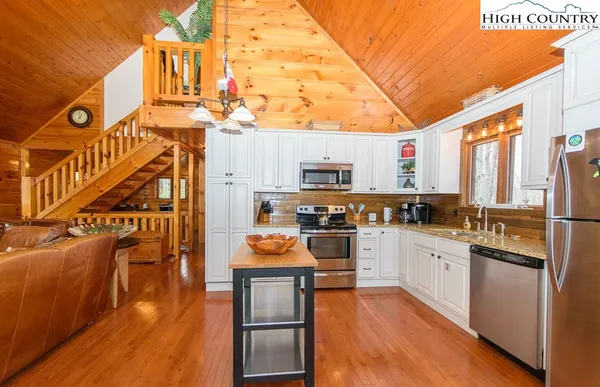 $489,000 | 994 Laurel Circle East, Deep Gap, NC 28618