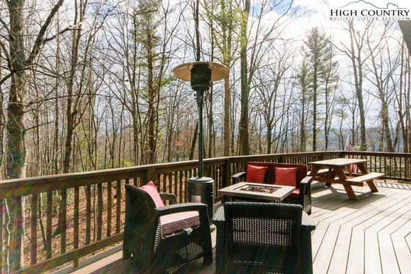 $489,000 | 994 Laurel Circle East, Deep Gap, NC 28618